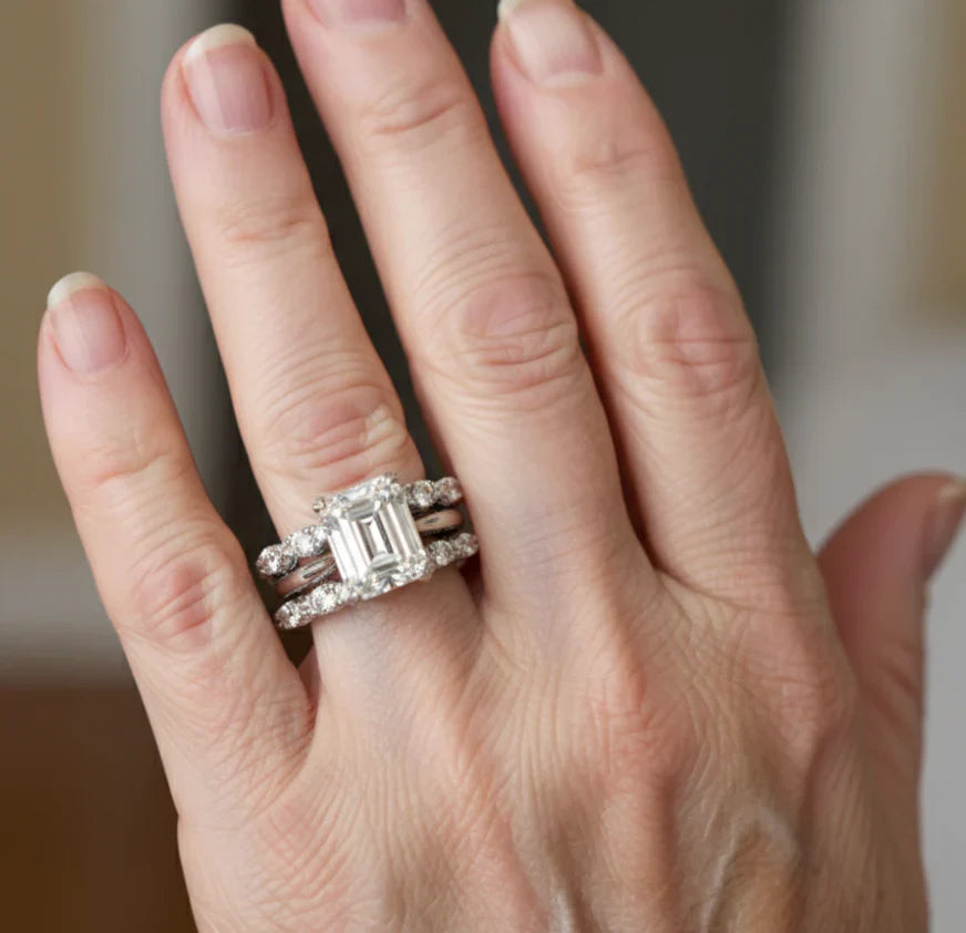 Vintage Gredzens ar sudraba un spīdīgiem slāņiem